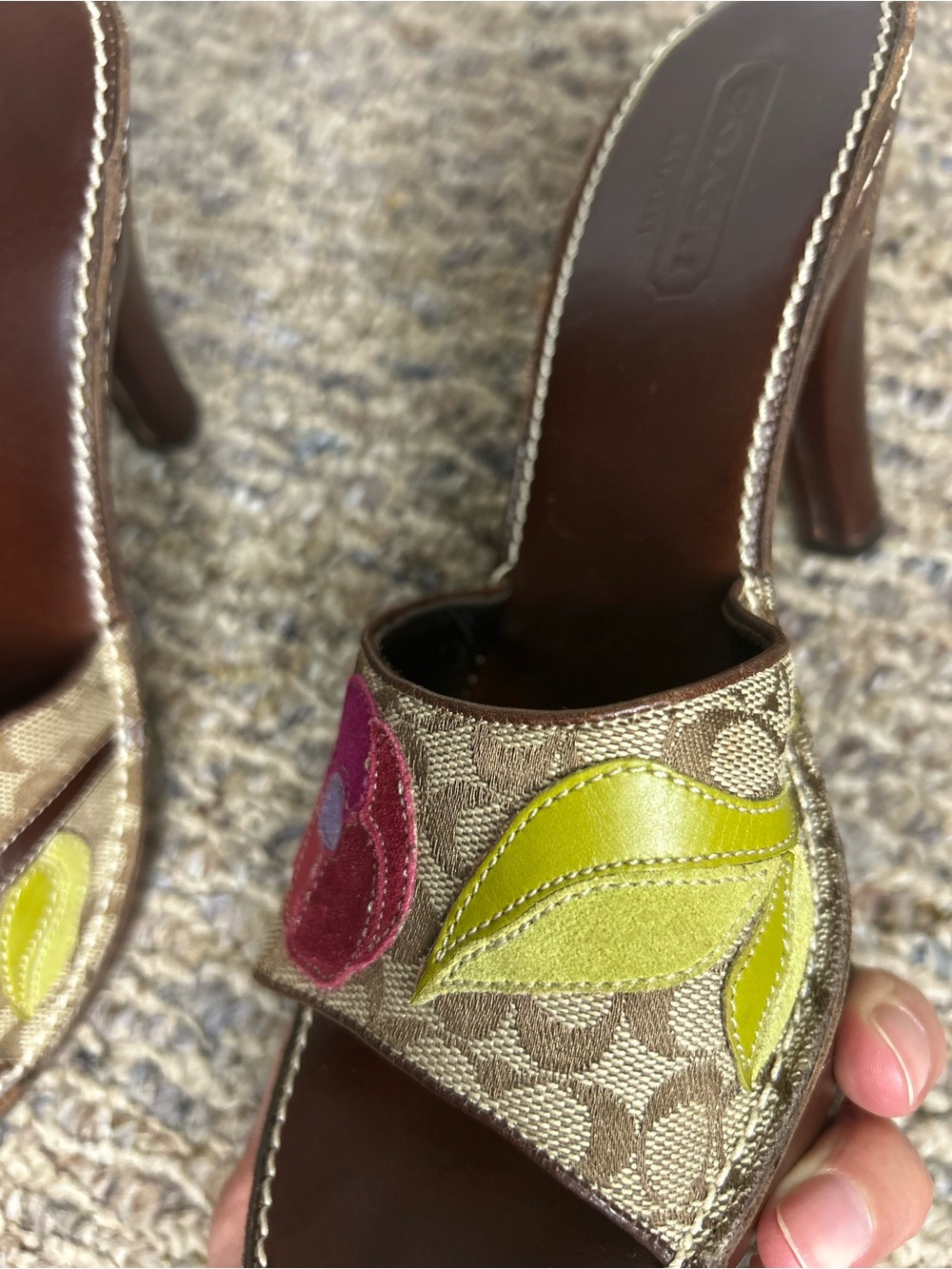 COACH KATALINA SIGNATURE LOGO SHOE Y2K "Poppy of Peace" flowers Size 7 - Picture 10 of 10